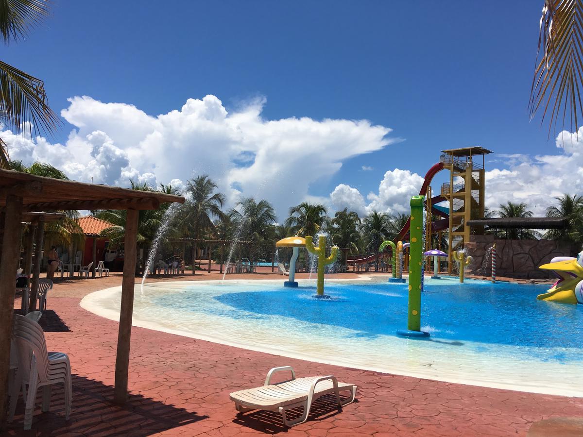 Grandes Lagos Resorts E Parque Aquatico Santa Clara d'Oeste Exterior foto